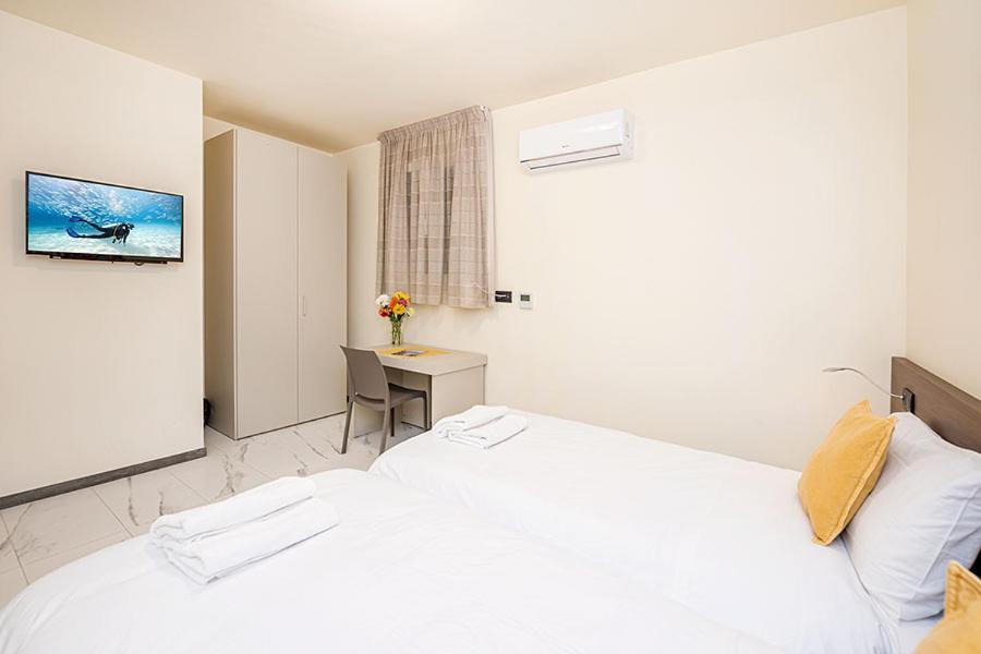 Atlantis Holiday Suites Marsalforn Exterior foto