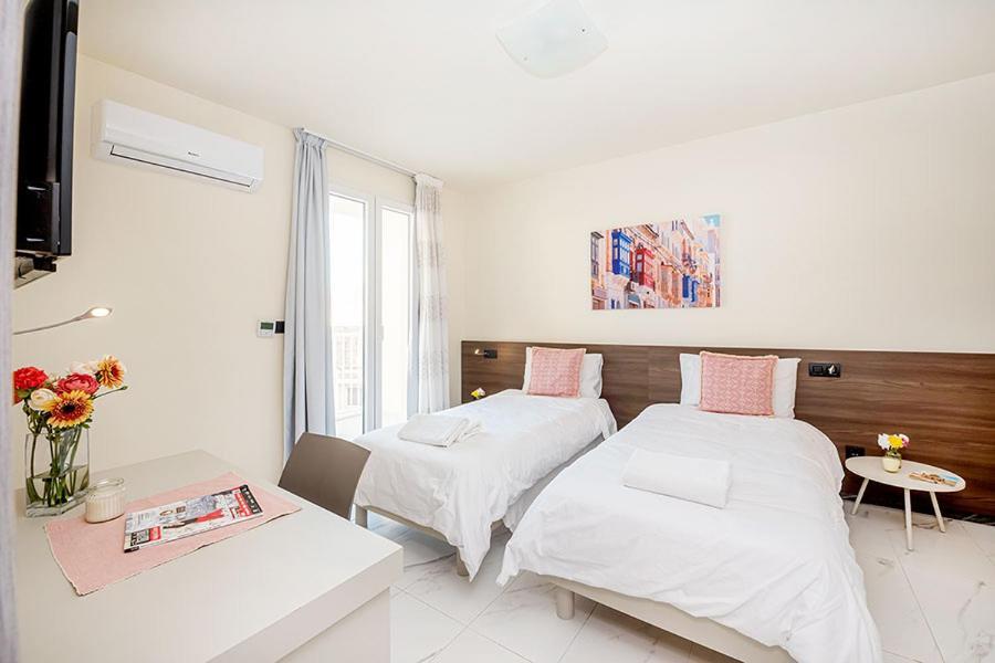 Atlantis Holiday Suites Marsalforn Exterior foto